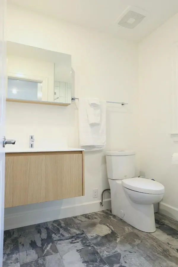 Bed & Breakfast Vancouver Traveller B&B