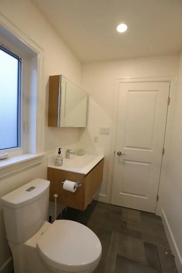 Bed & Breakfast Vancouver Traveller B&B